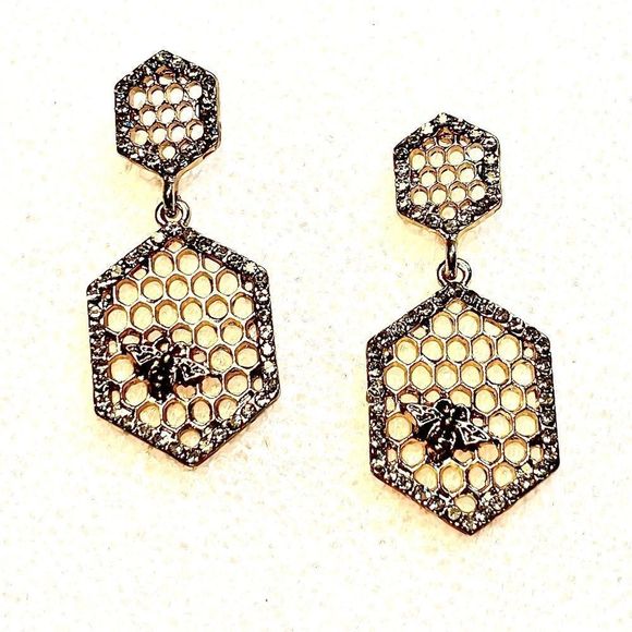 🏷️ Honeycomb Dangle Earrings With Bees Rhinestones Gold Tone - Picture 1 of 4